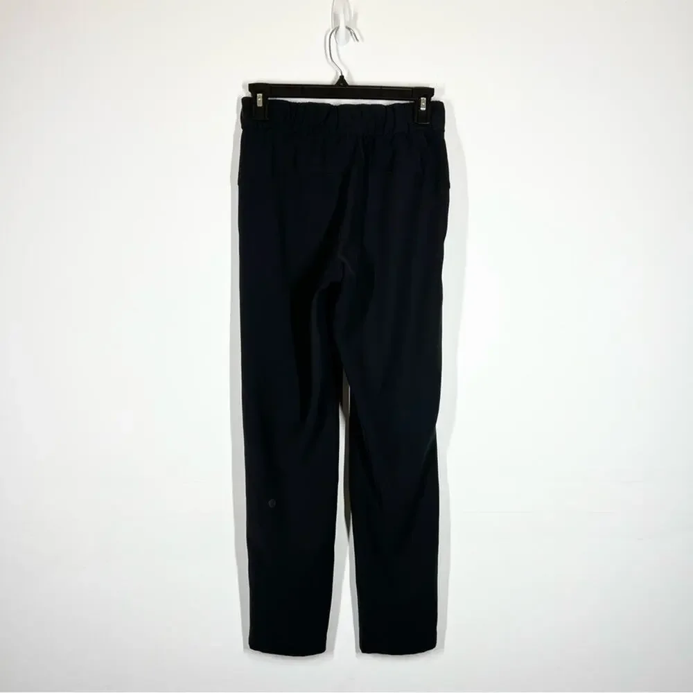 Lululemon On The Fly Pant Woven 27” Size 2
